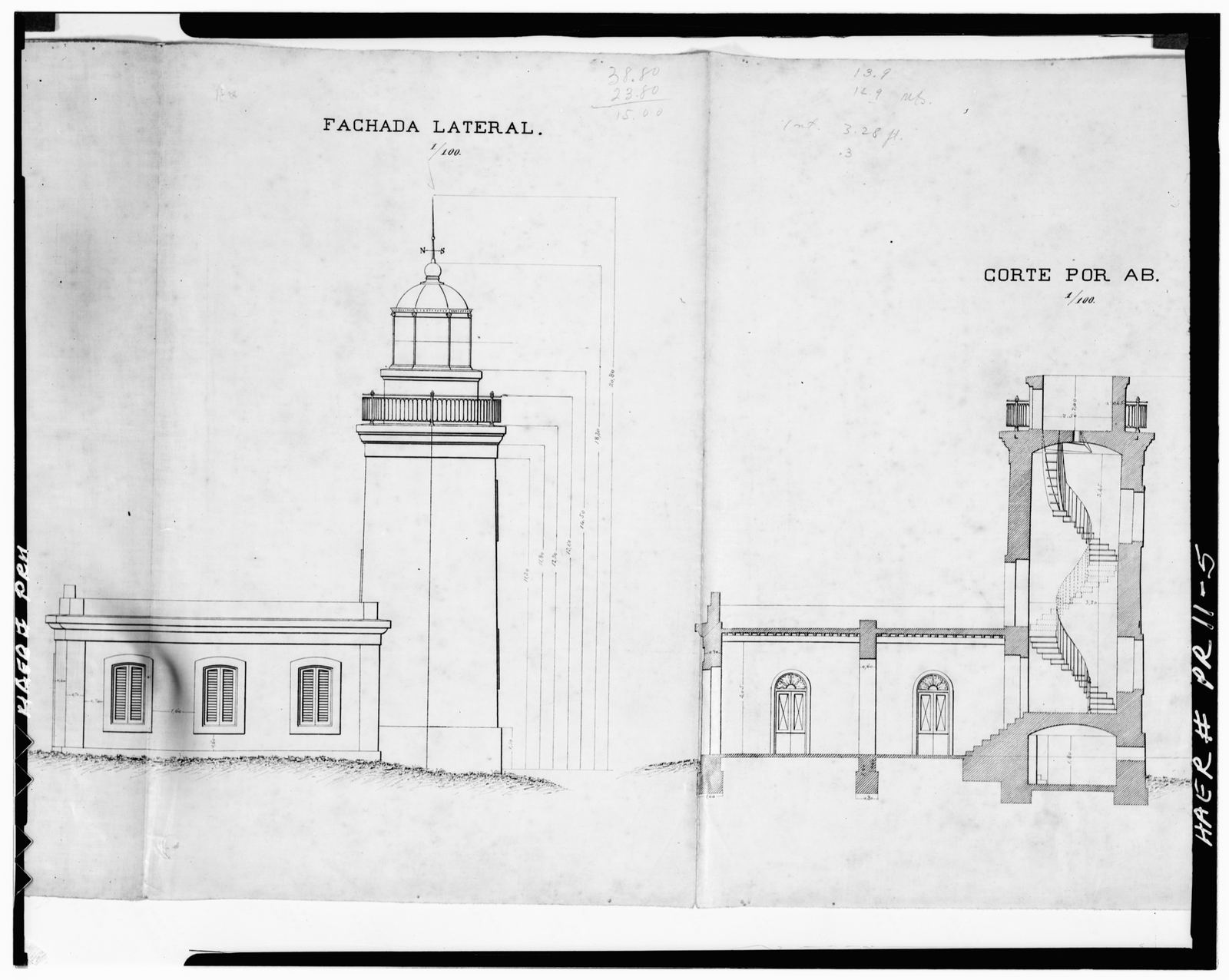 La sección con la escalera. Lámina original de 1881 del Faro de Los Morrillos